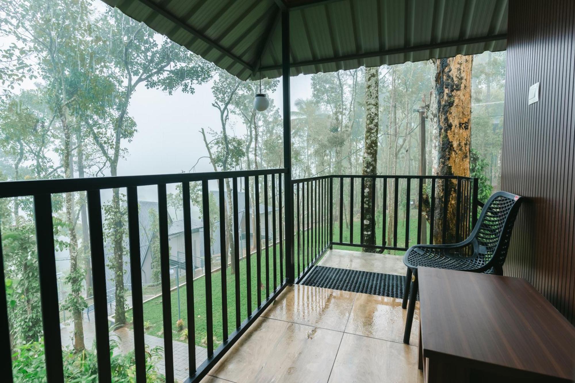 Swag Vista Resort Anachal Exterior photo