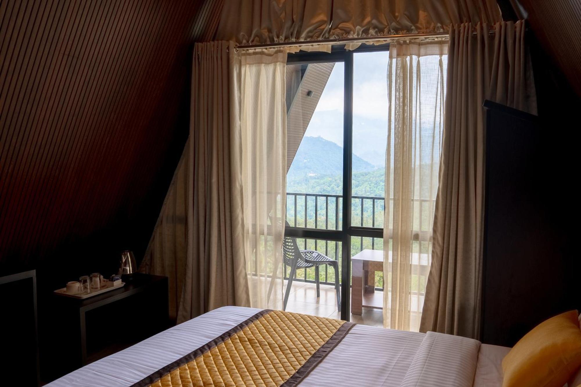 Swag Vista Resort Anachal Exterior photo