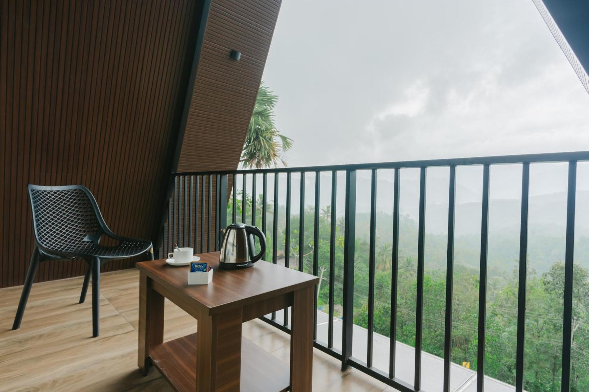 Swag Vista Resort Anachal Exterior photo